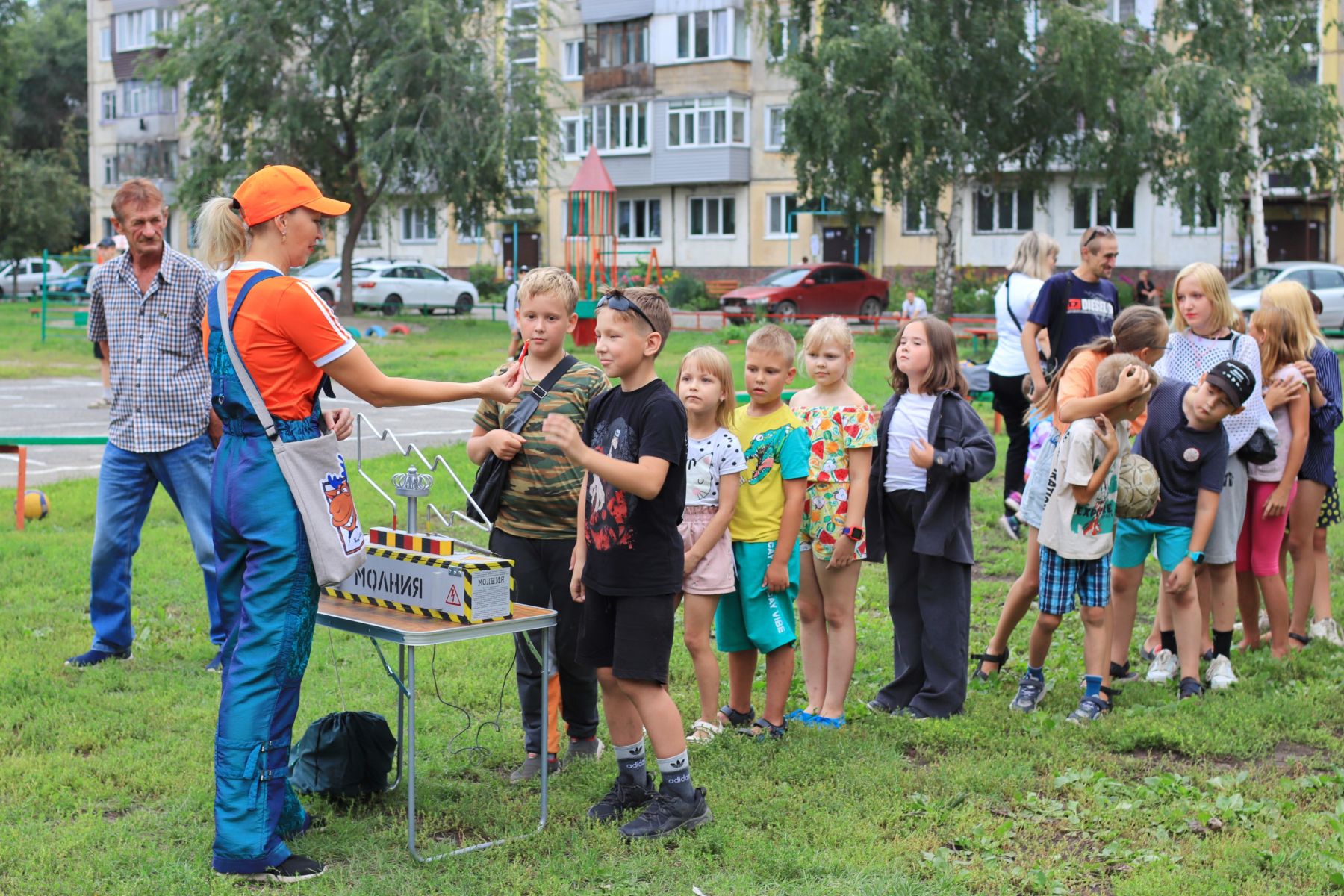 Открытие детской площадки.