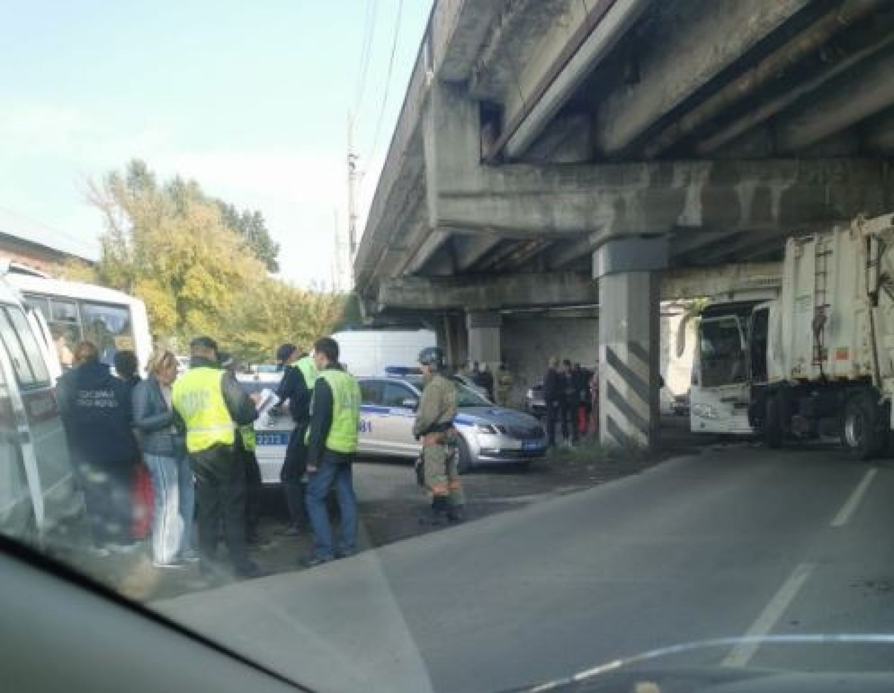 Авария. Автобус и грузовик. 