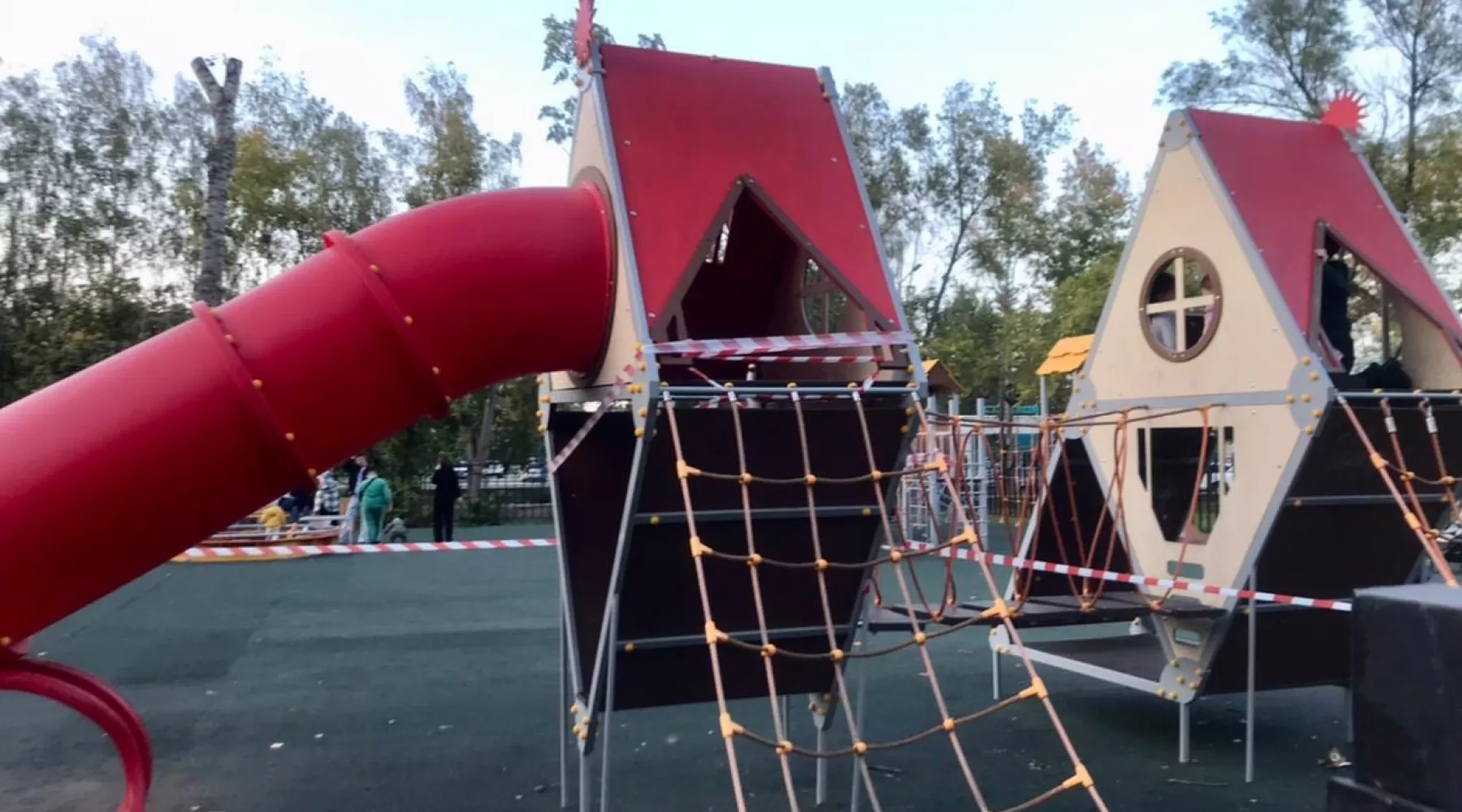 Детская площадка на бульваре ГДК.