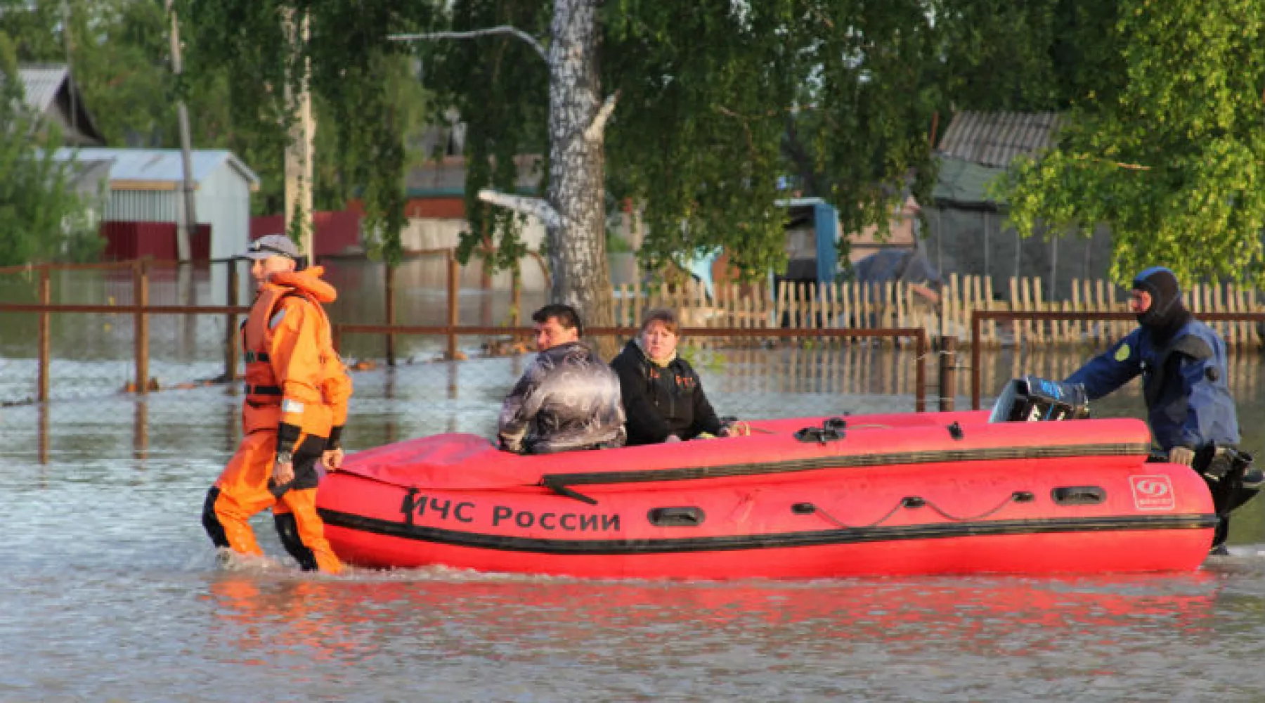 Наводнение в Бийске четыре года назад: 10 фотографий паводка-2014