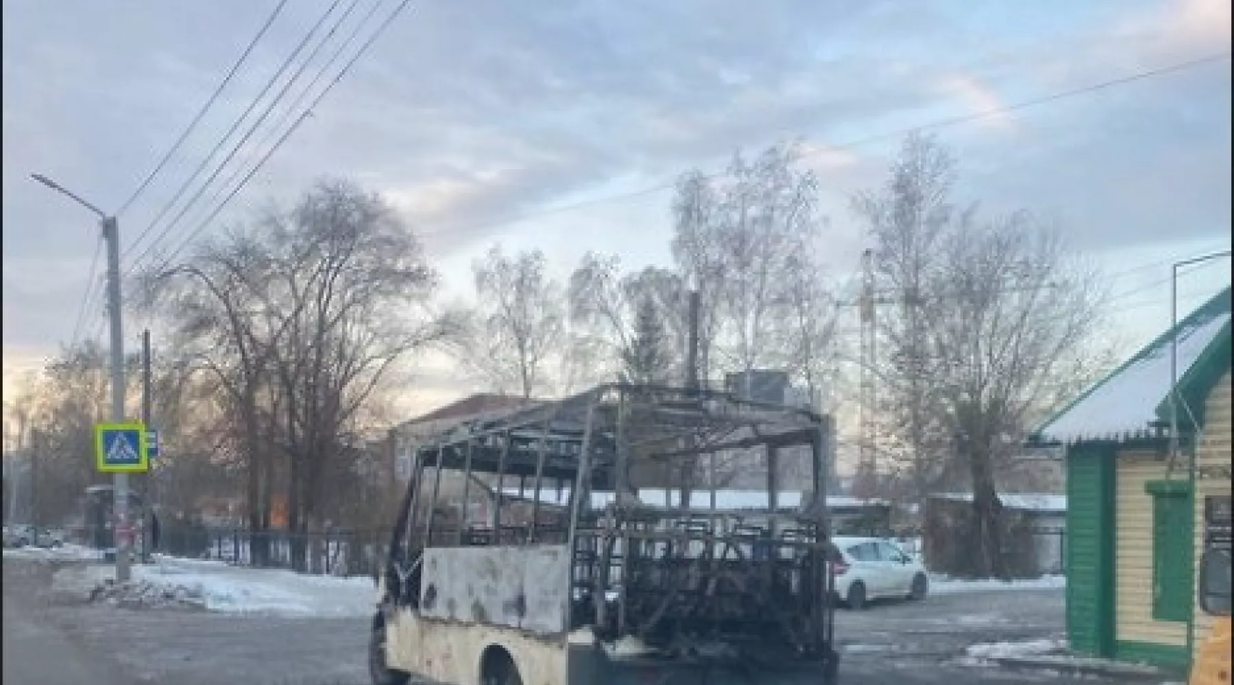 В Бийске сгорела пассажирская газель