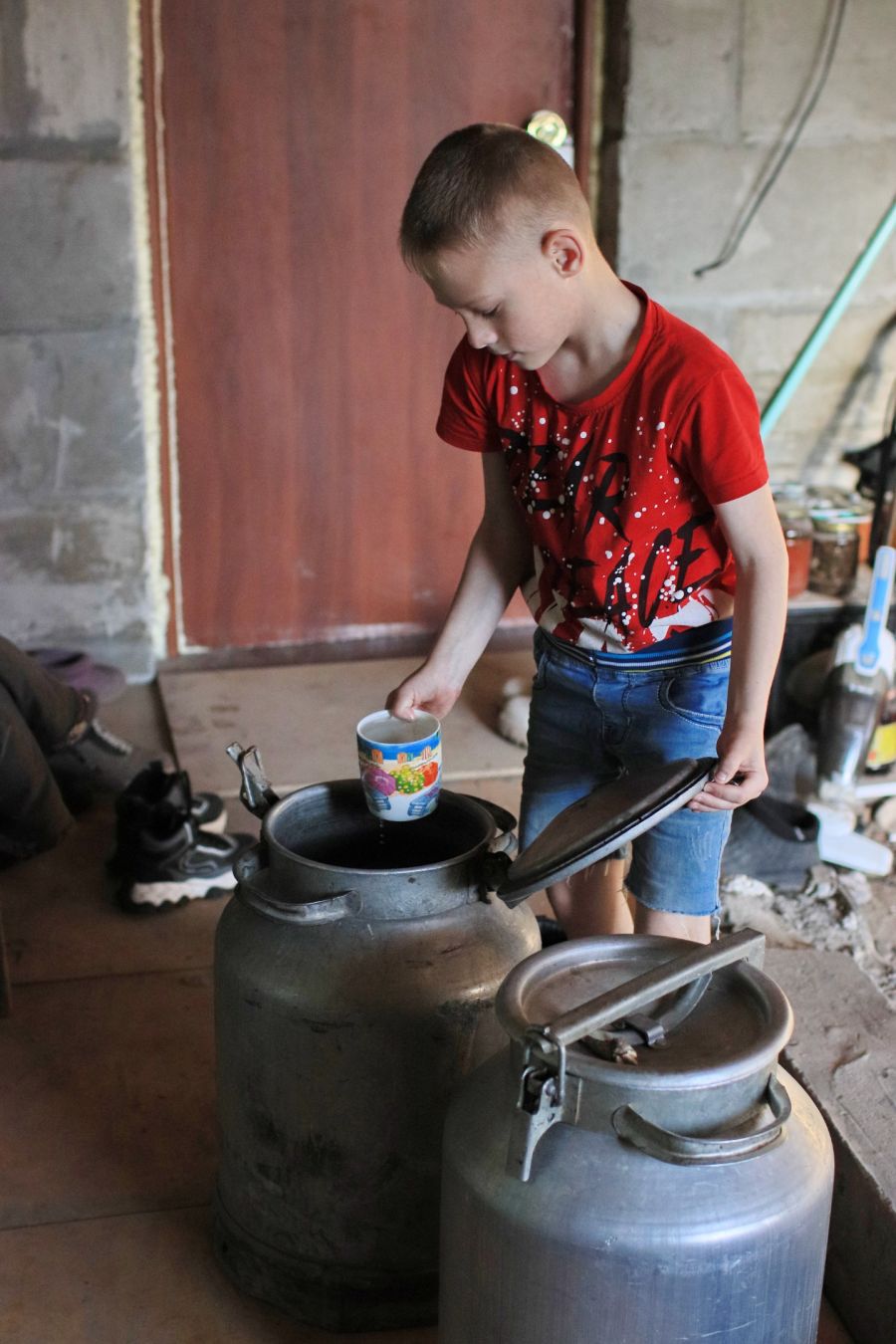 В Бийске жители частного сектора остались без воды после отключения колонки  | 05.12.2023 | Бийск - БезФормата