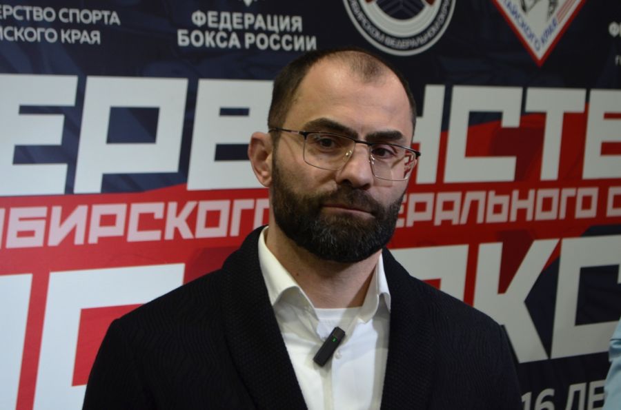 Рахим Чахкиев, олимпийский чемпион по боксу, финалист чемпионата мира по олимпийскому боксу
