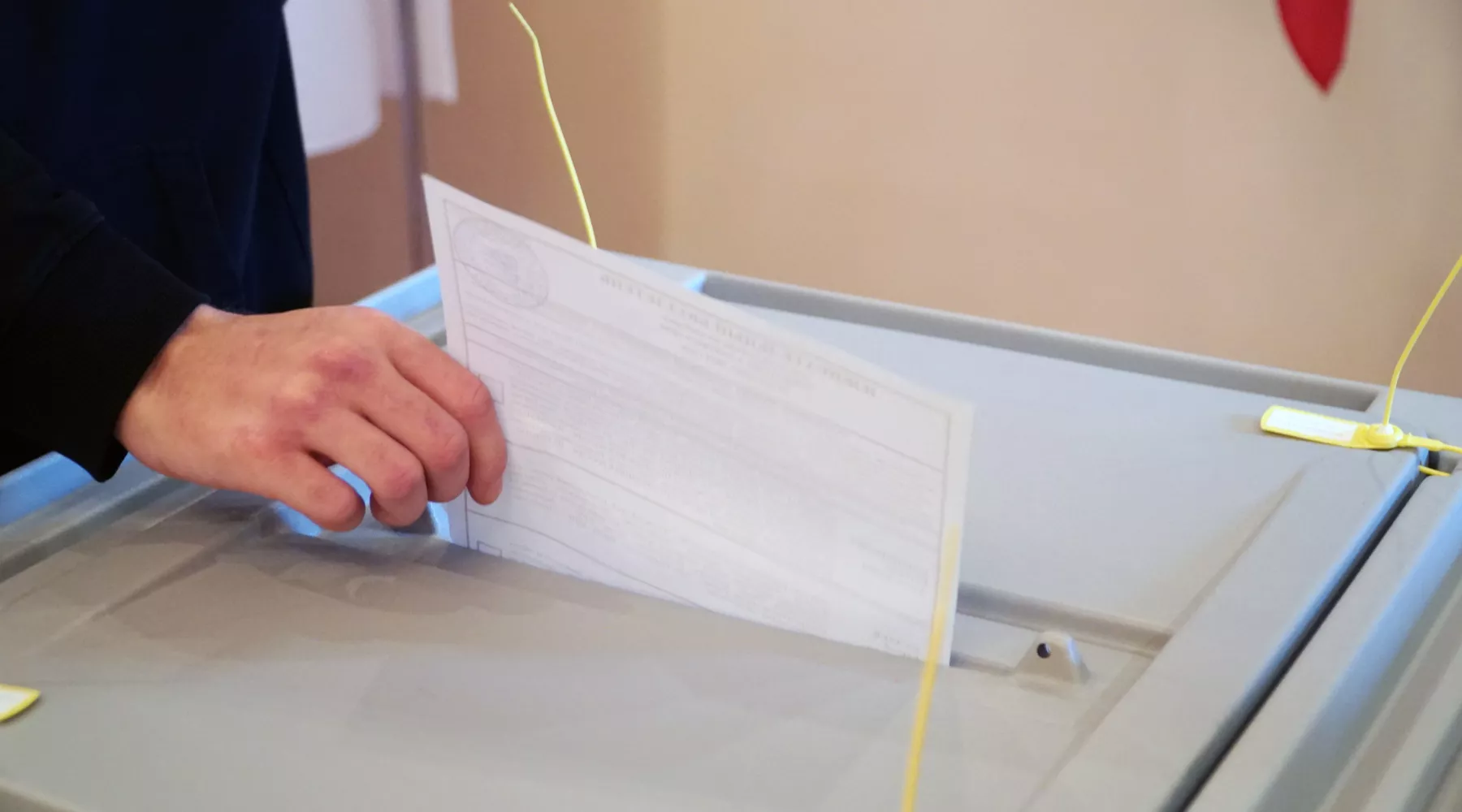 В бийских исправительных центрах осужденные участвуют в выборах президента РФ 