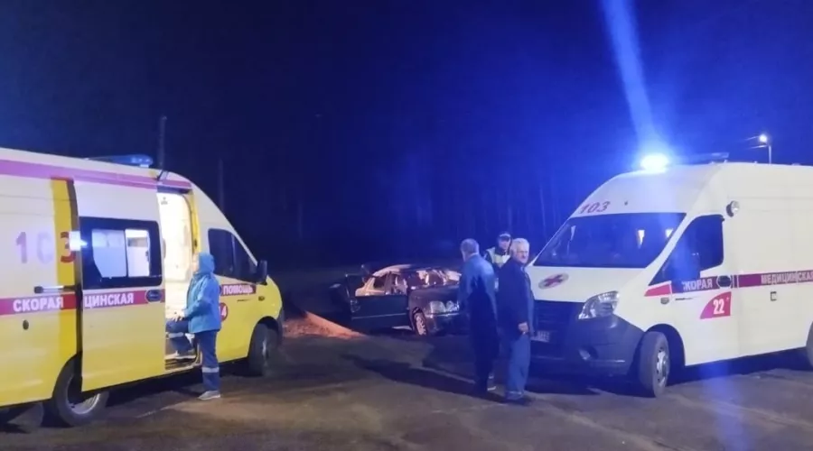 В Бийске ночью в результате ДТП пострадали три человека