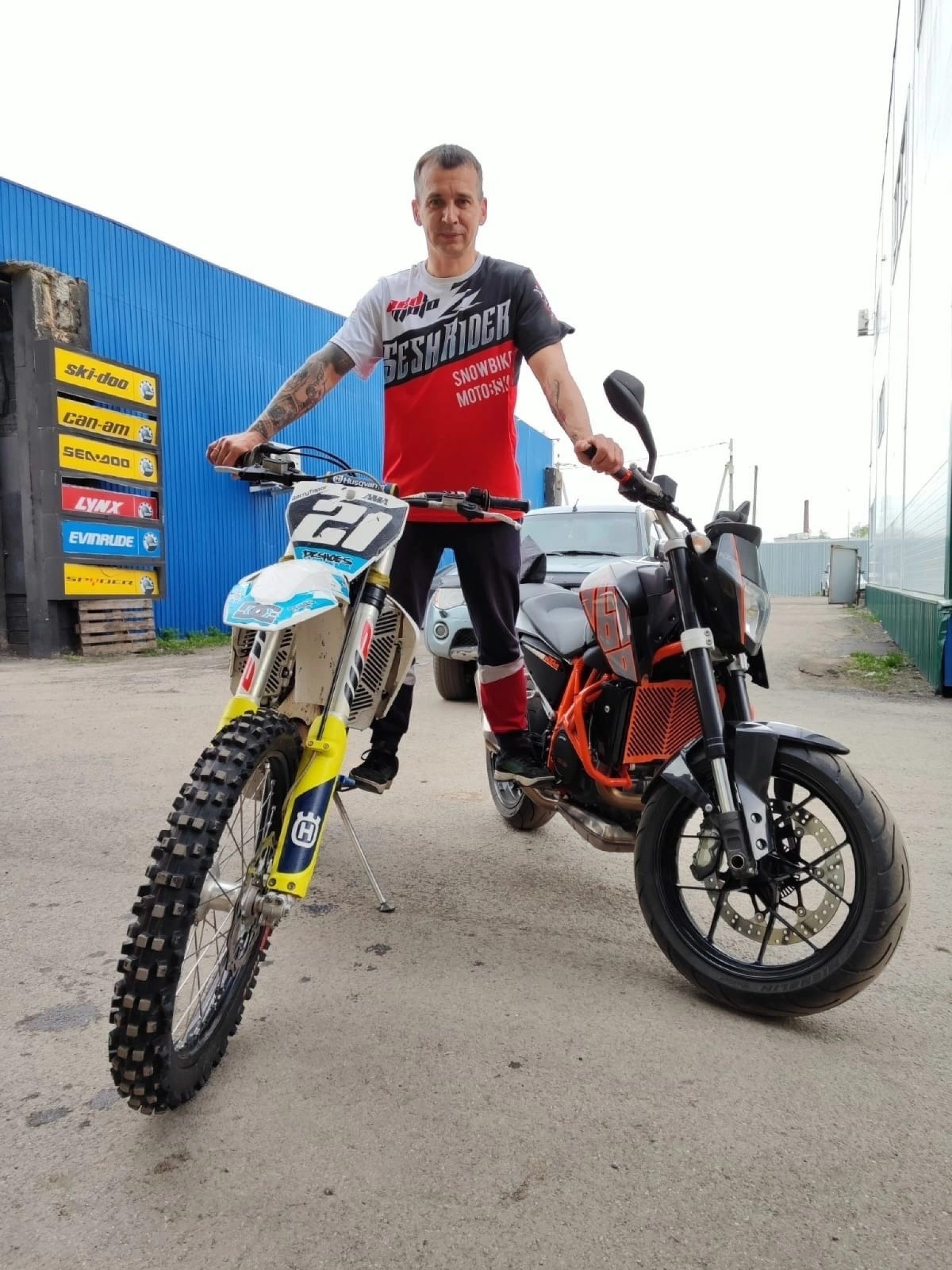 Алексей Цыганко со своими мотоциклами