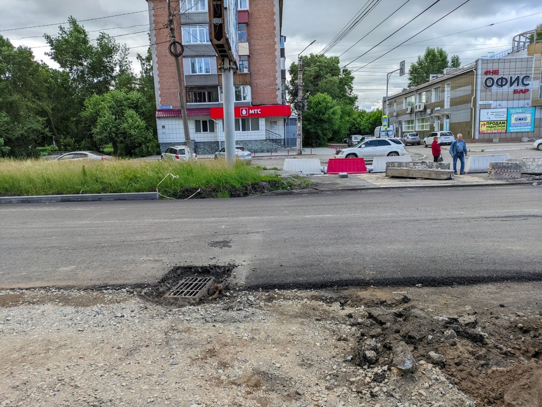 Вот это находка: в Бийске во время ремонта ул. Васильева раскопали ливневки  | 21.06.2024 | Бийск - БезФормата