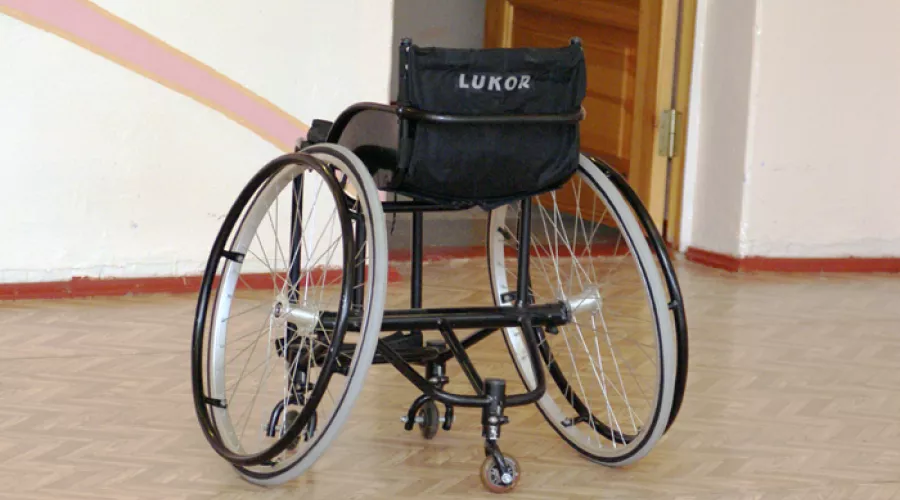 Инвалидная коляска. 