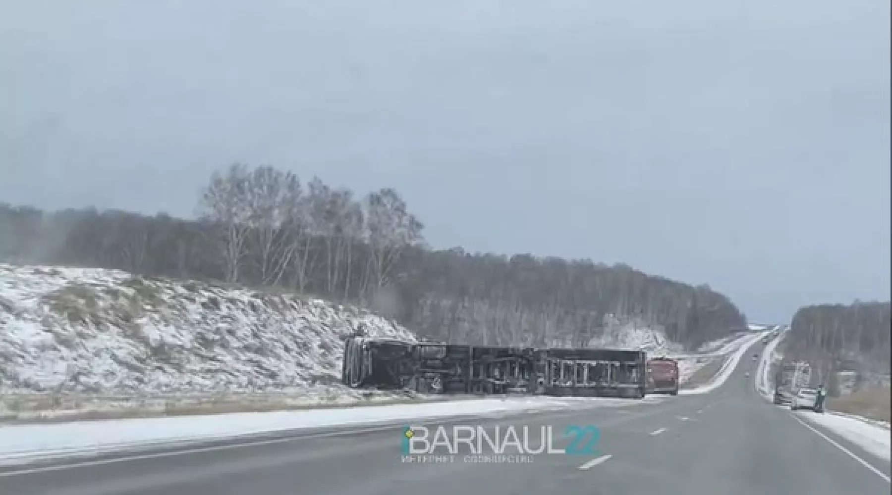 ДТП с большегрузом и легковым автомобилем на трассе Бийск – Барнаул