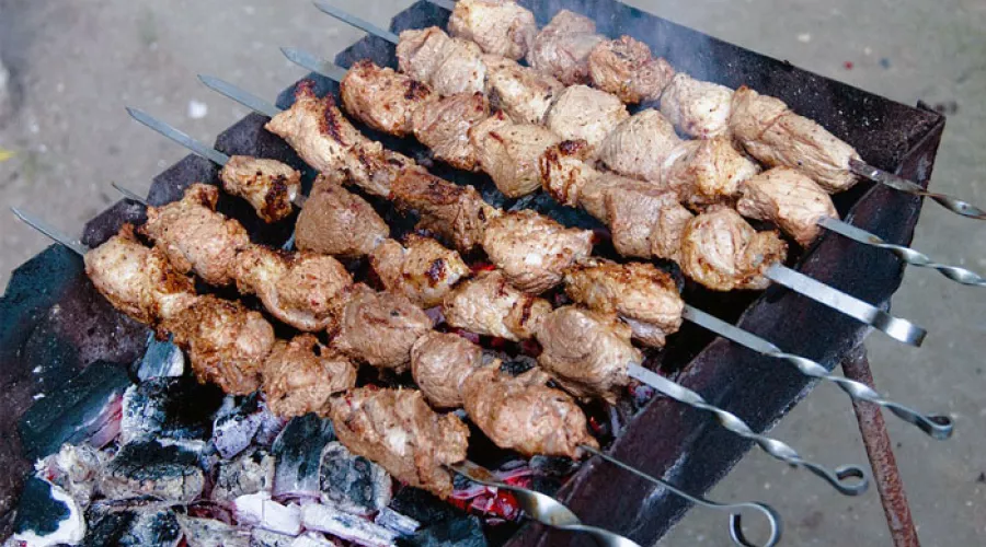 Шашлычное эмбарго: в ГД хотят ограничить экспорт мяса перед майскими